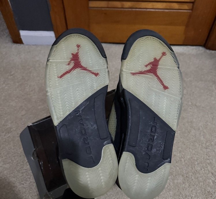 Jordan 5s Metallic 2011 Size 8