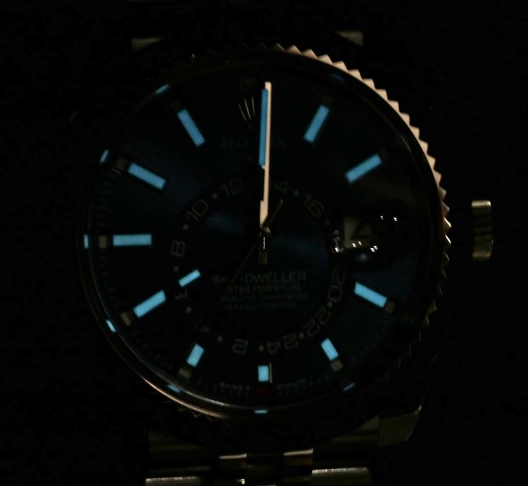 Rolex Sky-dweller Mint Complete Set Sky-dweller Blue Dial Jubilee 42mm Stainless Steel 336934