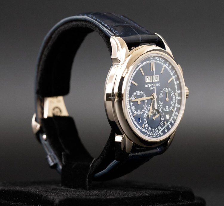 Patek Philippe Perpetual Calendar Chronograph 5270 Grand Complications Perpetual Calendar Chronograph