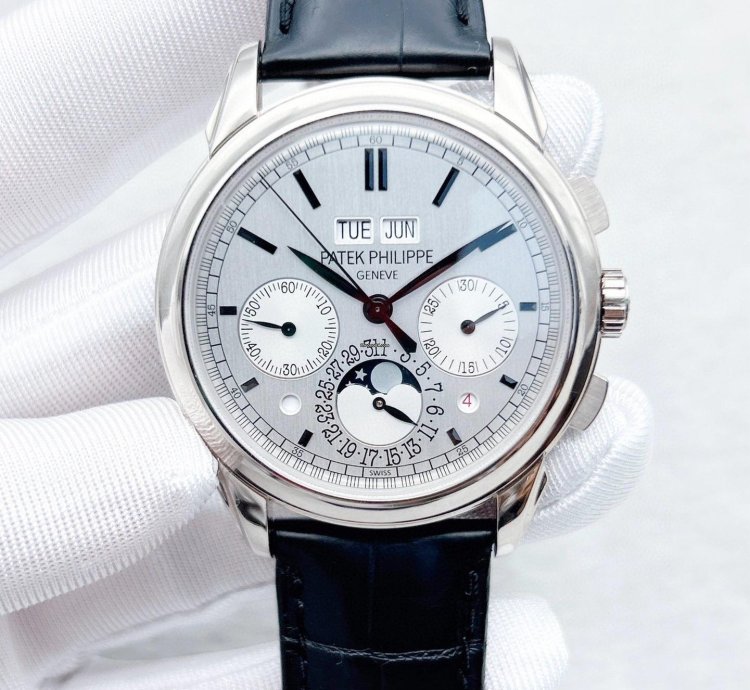 Patek Philippe Perpetual Calendar Chronograph 5270g-001