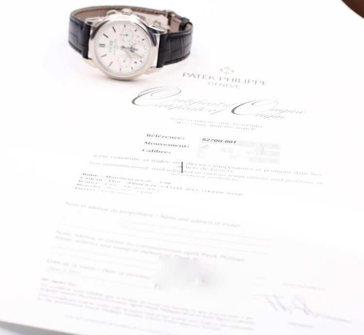 Patek Philippe Perpetual Calendar Chronograph 5270g-001