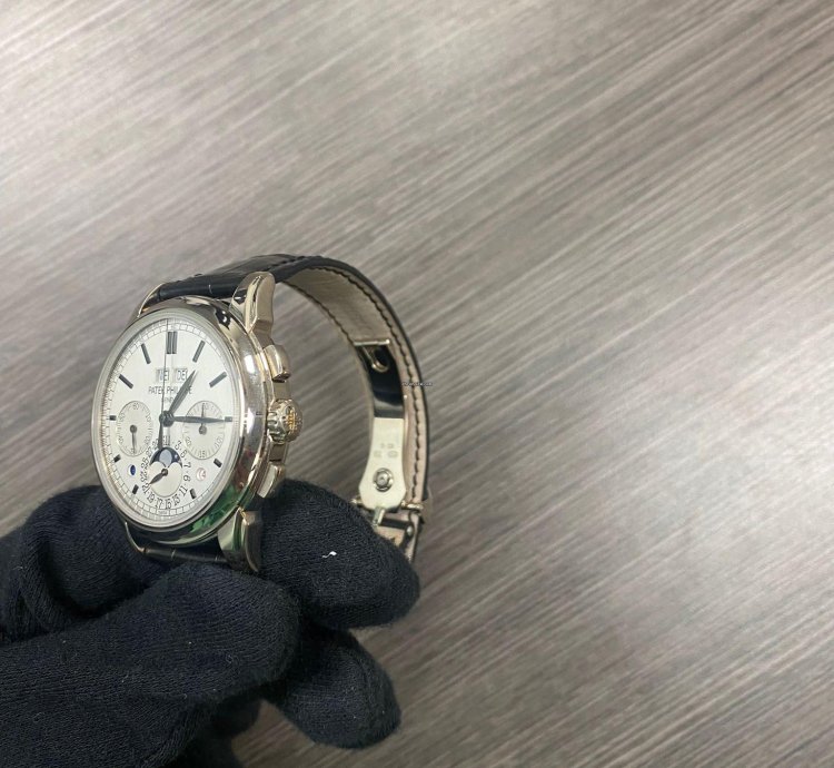 Patek Philippe Perpetual Calendar Chronograph 5270g-001 Perpetual Calendar Chronograph