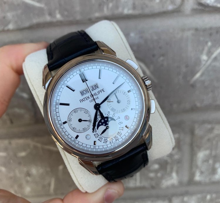 Patek Philippe Perpetual Calendar Chronograph 5270g-001 White Gold Perpetual Calendar