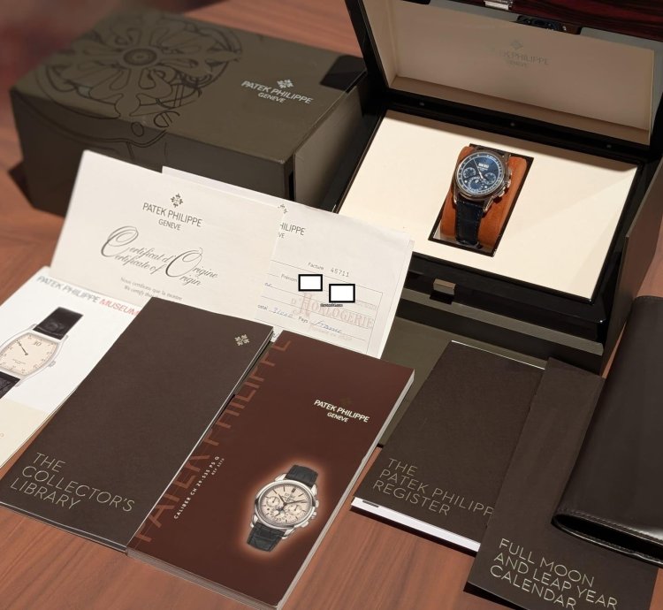 Patek Philippe Perpetual Calendar Chronograph 5270g-014 Grand Complications - White Gold