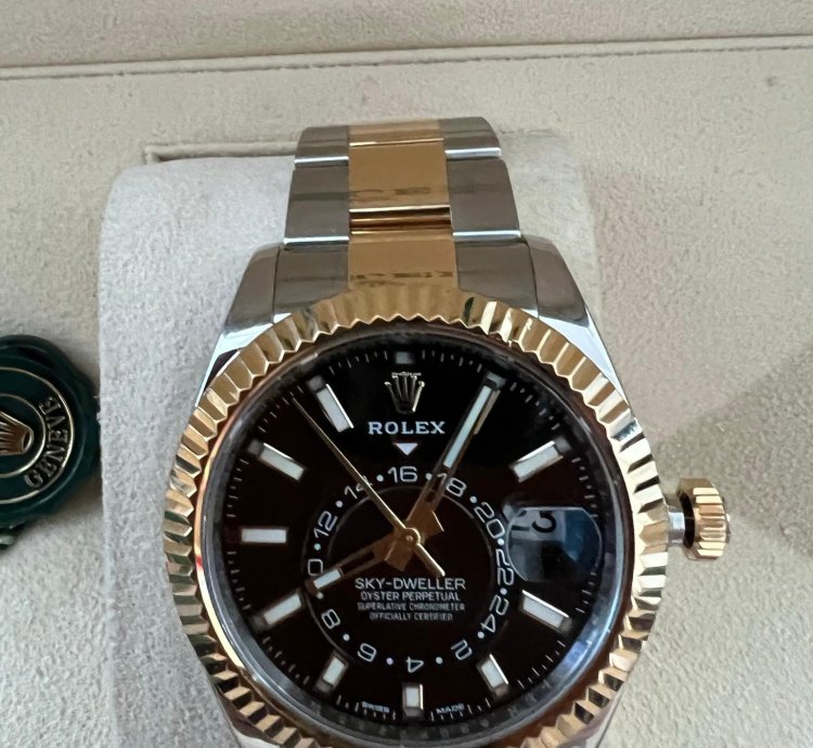 Rolex Sky-dweller Neu