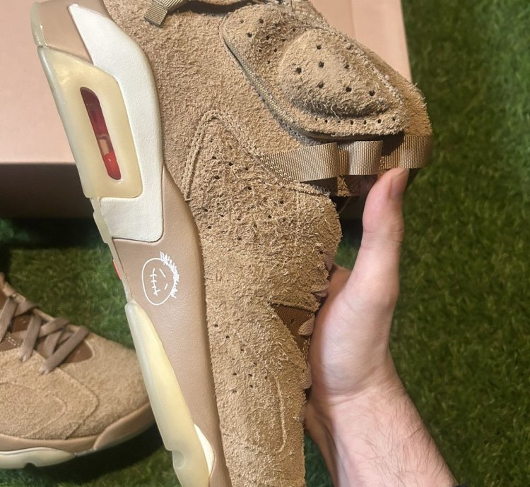 Jordan 6 Travis Scott Khaki