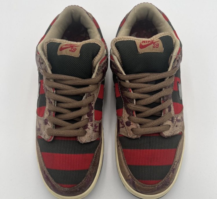 Nike Sb Dunk Low Freddy Krueger Rare Sample Size 9 Used
