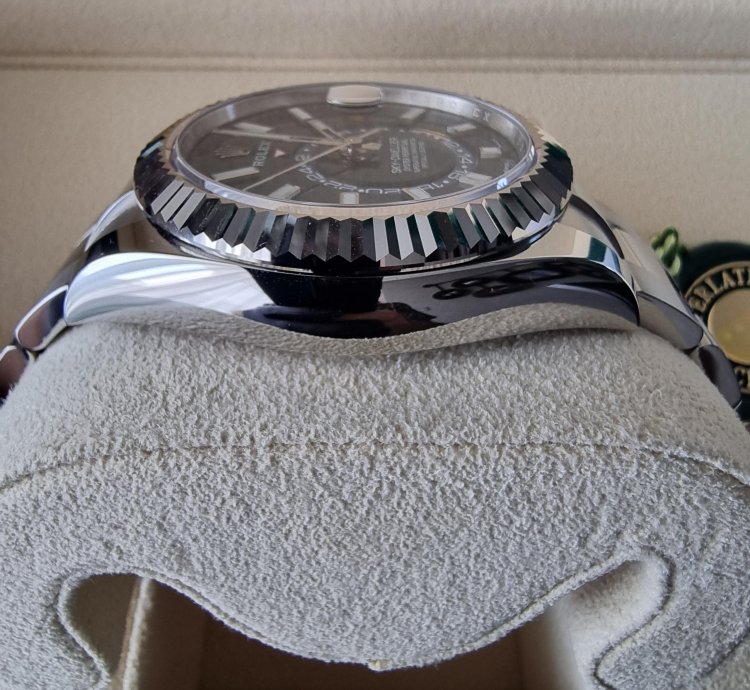 Rolex Sky-dweller New