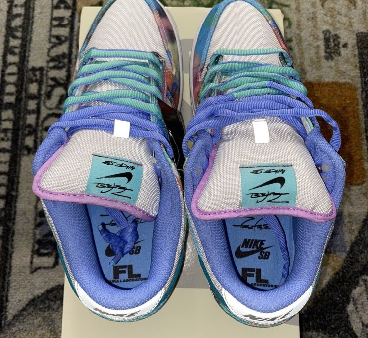 Nike Sb Dunk Low Futura Laboratories Bleached Aqua