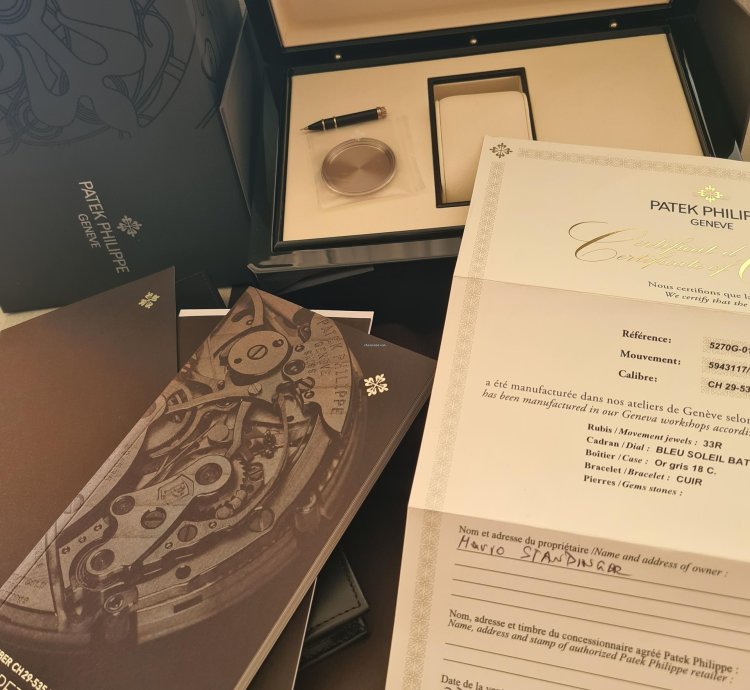 Patek Philippe Perpetual Calendar Chronograph 5270g-019 White Gold