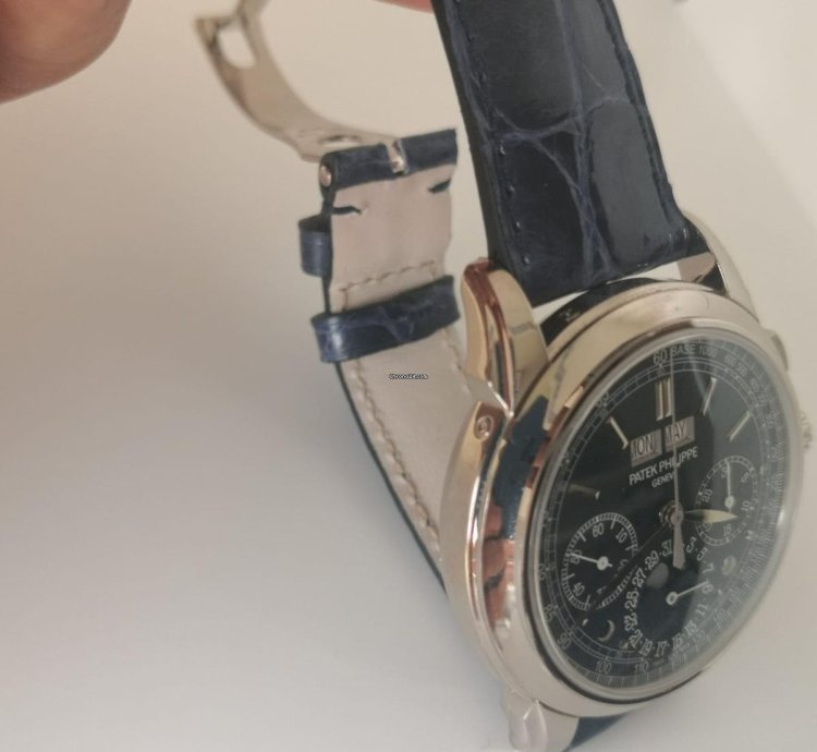 Patek Philippe Perpetual Calendar Chronograph 5270g-019 White Gold