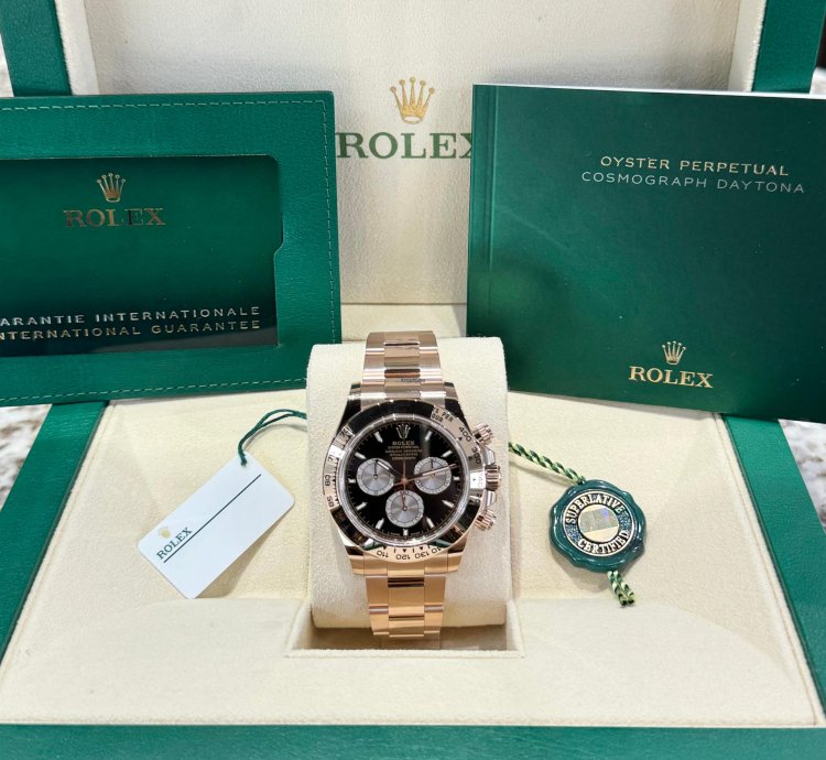 Rolex Daytona Rose Gold Black Dial 2024 126505 Full Set