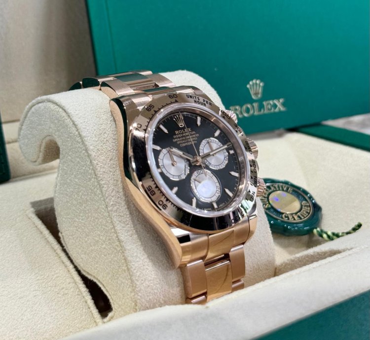 Rolex Daytona Rose Gold Black Dial 2024 126505 Full Set