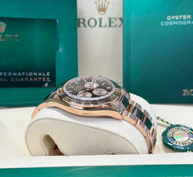 Rolex Daytona Rose Gold Black Dial 2024 126505 Full Set