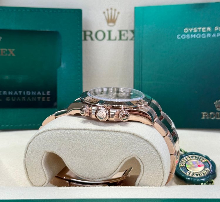 Rolex Daytona Rose Gold Black Dial 2024 126505 Full Set