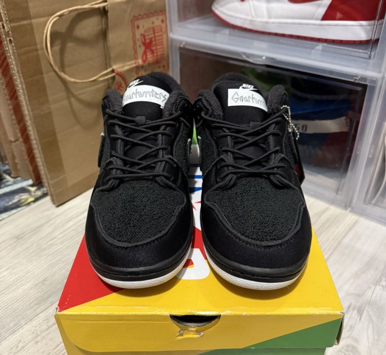 Nike Sb Dunk Low Gnarhunter