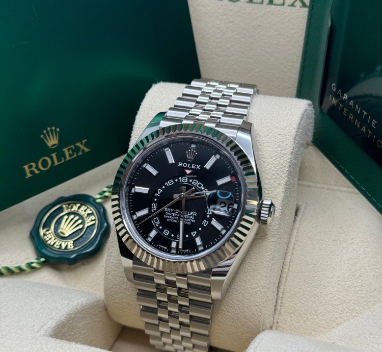 Rolex Sky-dweller New 2023 Black Dial White Gold Fluted Bezel Jubilee Bracelet 42mm Stainless