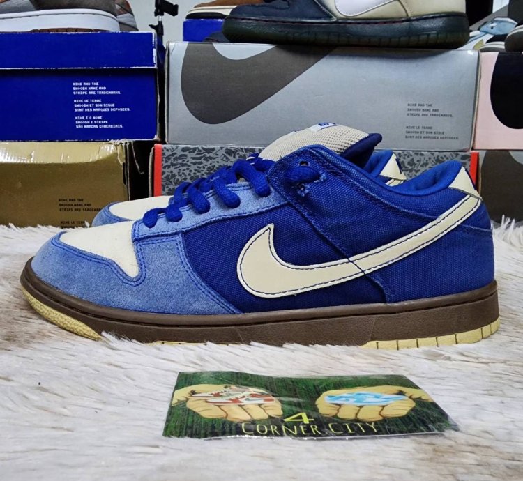 Nike Sb Dunk Low Gold Rail