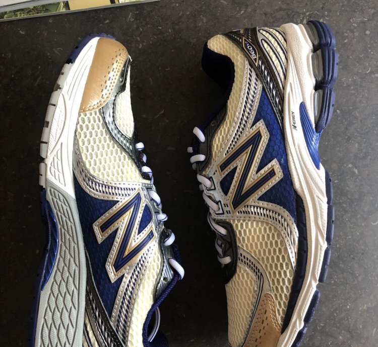 Ald New Balance 860v2 - In Hand