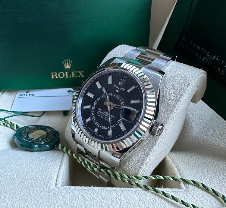 Rolex Sky-dweller New 2023 Blue Dial Stainless Steel Oyster Bracelet Fluted Bezel 42mm