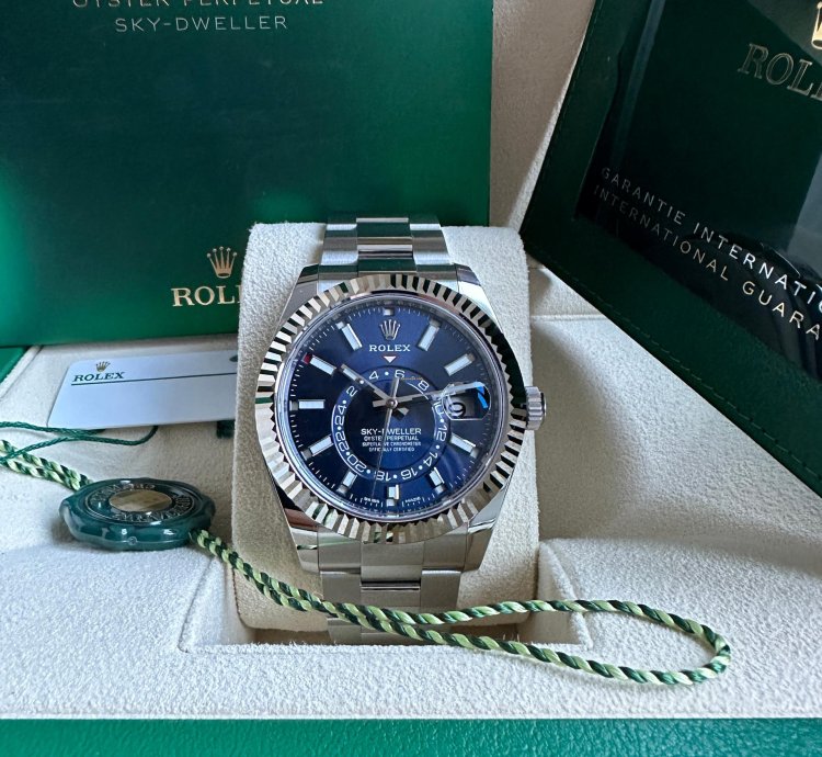 Rolex Sky-dweller New 2023 Blue Dial Stainless Steel Oyster Bracelet Fluted Bezel 42mm