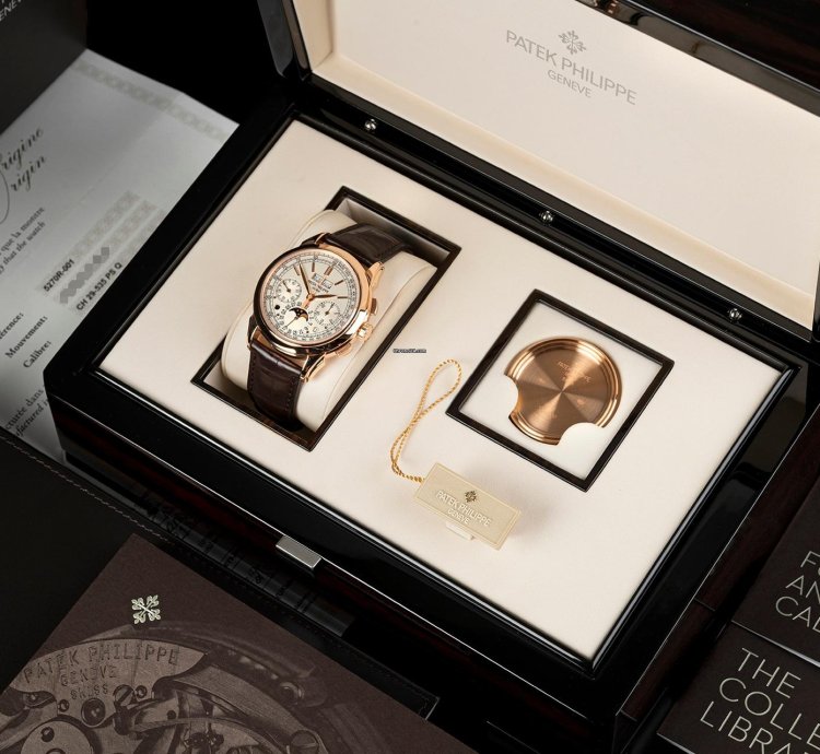 Patek Philippe Perpetual Calendar Chronograph 5270r - Box Papers - 2016 - Only Made For 3 Years