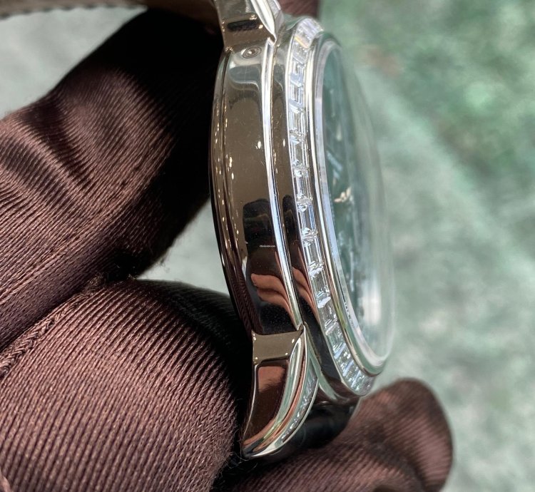 Patek Philippe Perpetual Calendar Chronograph 5271p-001