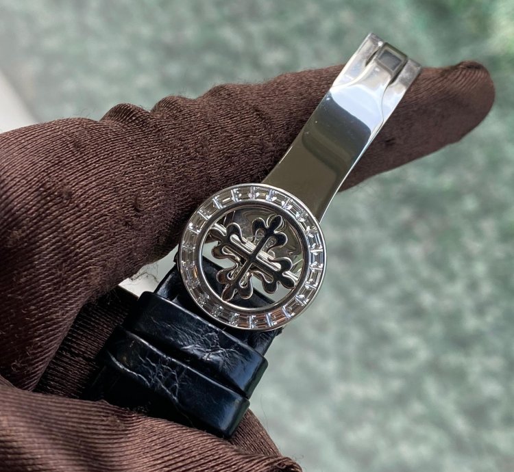 Patek Philippe Perpetual Calendar Chronograph 5271p-001