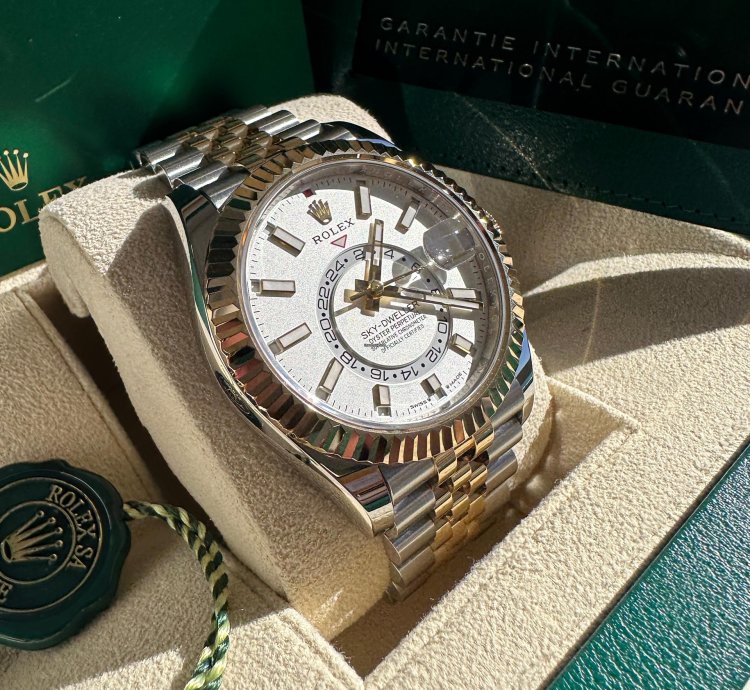 Rolex Sky-dweller New 2023 White Dial Two Tone Yellow Gold Jubilee Bracelet Fluted Bezel