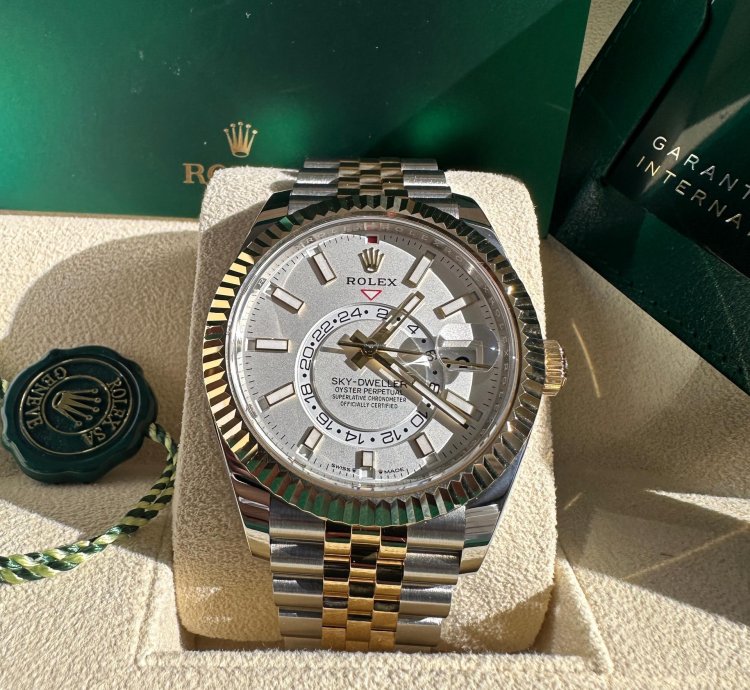 Rolex Sky-dweller New 2023 White Dial Two Tone Yellow Gold Jubilee Bracelet Fluted Bezel