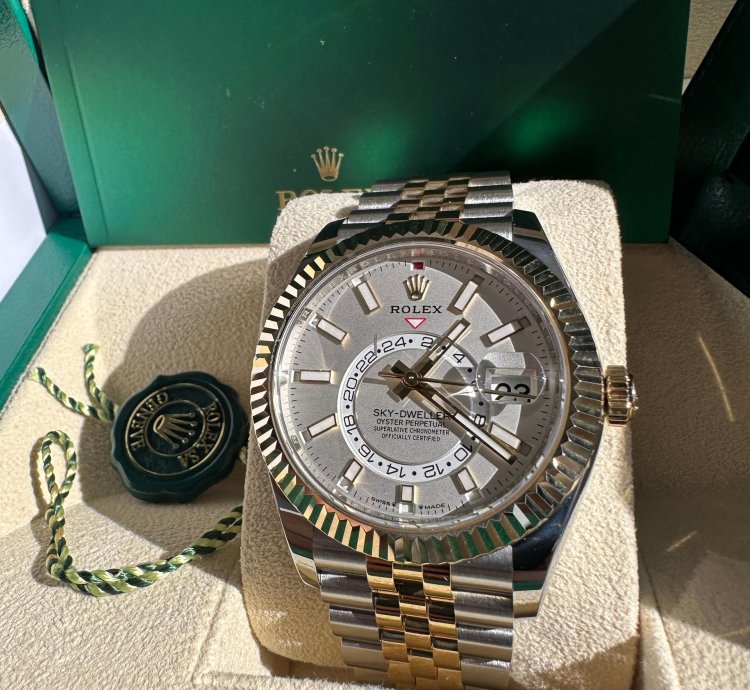 Rolex Sky-dweller New 2023 White Dial Two Tone Yellow Gold Jubilee Bracelet Fluted Bezel
