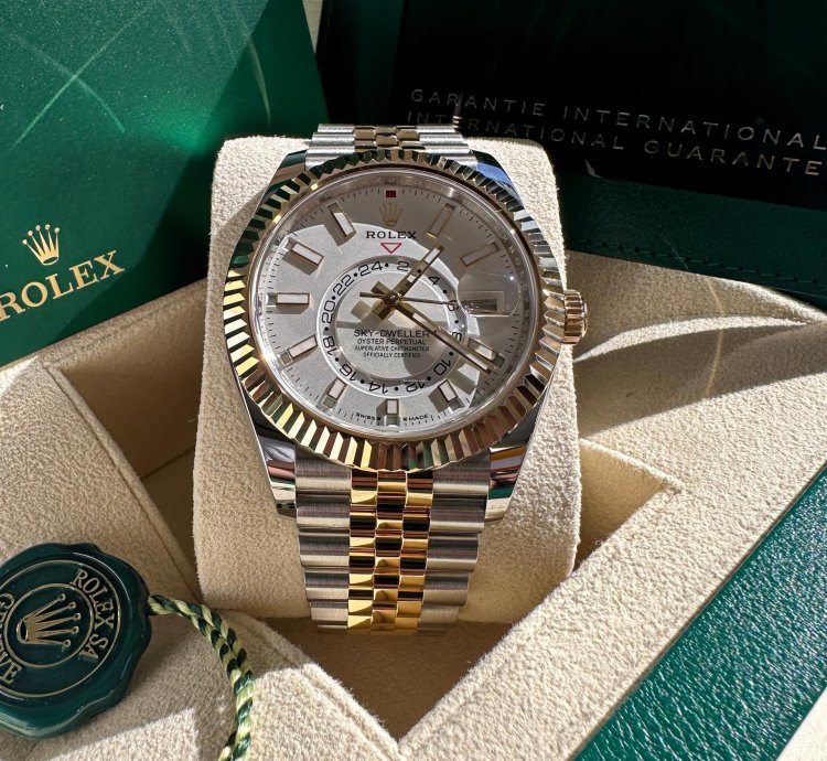 Rolex Sky-dweller New 2023 White Dial Two Tone Yellow Gold Jubilee Bracelet Fluted Bezel