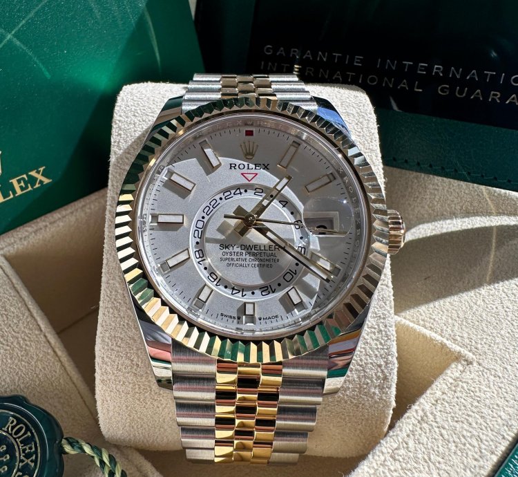 Rolex Sky-dweller New 2023 White Dial Two Tone Yellow Gold Jubilee Bracelet Fluted Bezel