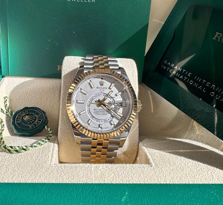 Rolex Sky-dweller New 2023 White Dial Two Tone Yellow Gold Jubilee Bracelet Fluted Bezel