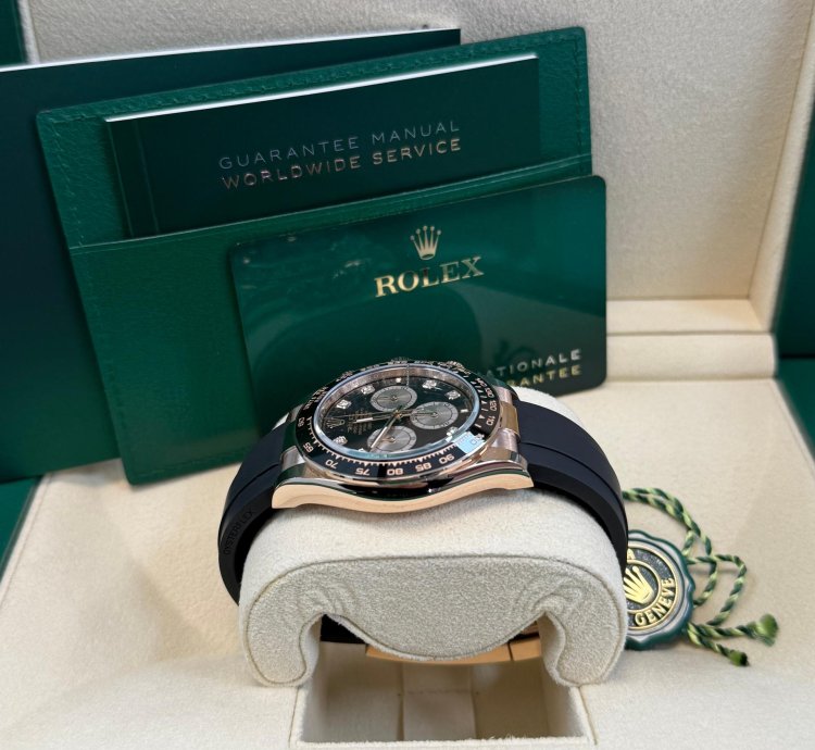 Rolex Daytona Rose Gold Cosmograph Daytona Watch - Black Bezel - Black And Sundust Diamond Dial 126515