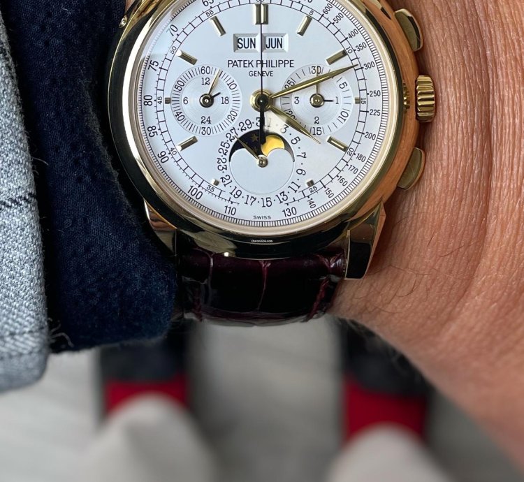 Patek Philippe Perpetual Calendar Chronograph 5970j-001 Yellow Gold - Full Set