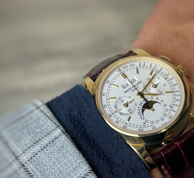 Patek Philippe Perpetual Calendar Chronograph 5970j-001 Yellow Gold - Full Set