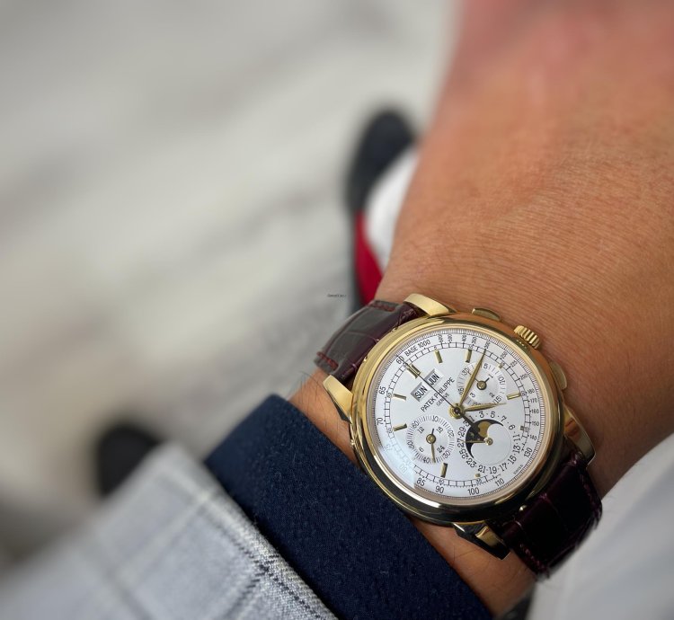 Patek Philippe Perpetual Calendar Chronograph 5970j-001 Yellow Gold - Full Set
