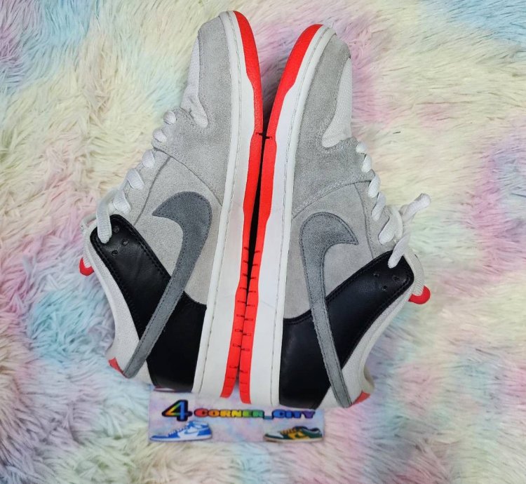 Nike Sb Dunk Low Infrared