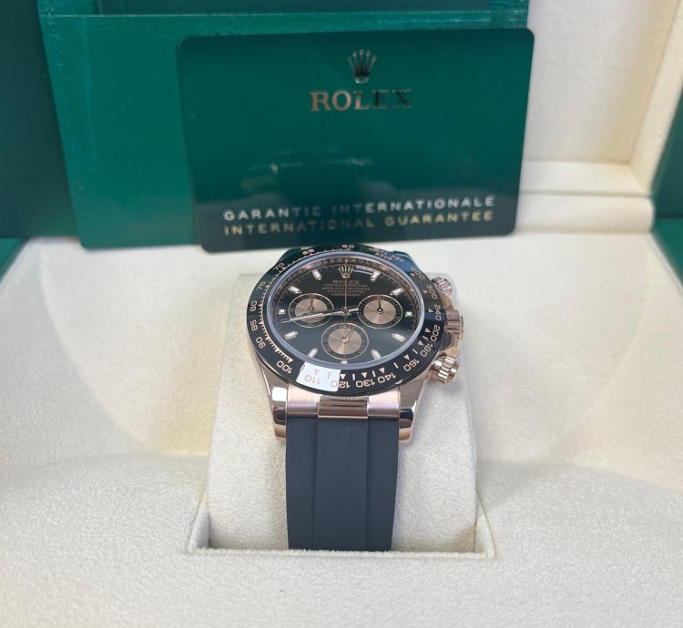 Rolex Daytona Rose Gold Daytona 40 Watch - Black Index Dial - Black Oysterflex Strap Reference 116515ln