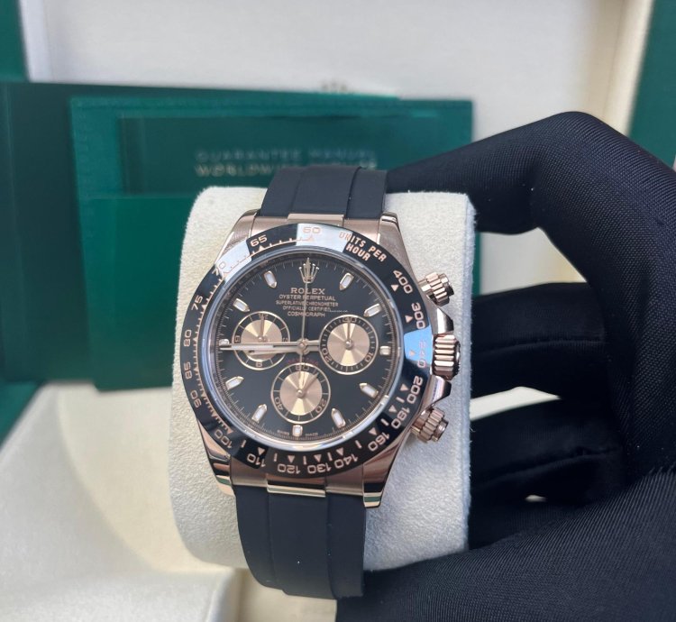 Rolex Daytona Rose Gold Daytona 40 Watch - Black Index Dial - Black Oysterflex Strap Reference 116515ln
