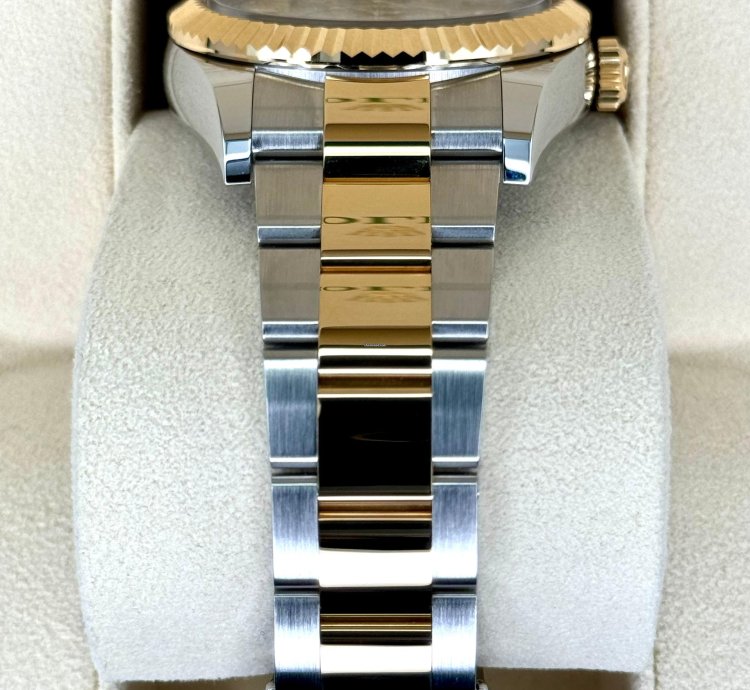 Rolex Sky-dweller New 2024 Sky-dweller 42mm 336933 Two-tone Oyster White Dial