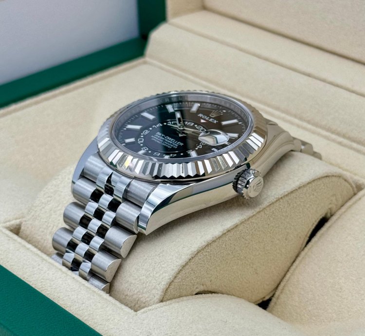 Rolex Sky-dweller New 2024 Sky-dweller 42mm 336934 Stainless Steel Jubilee Black Dial