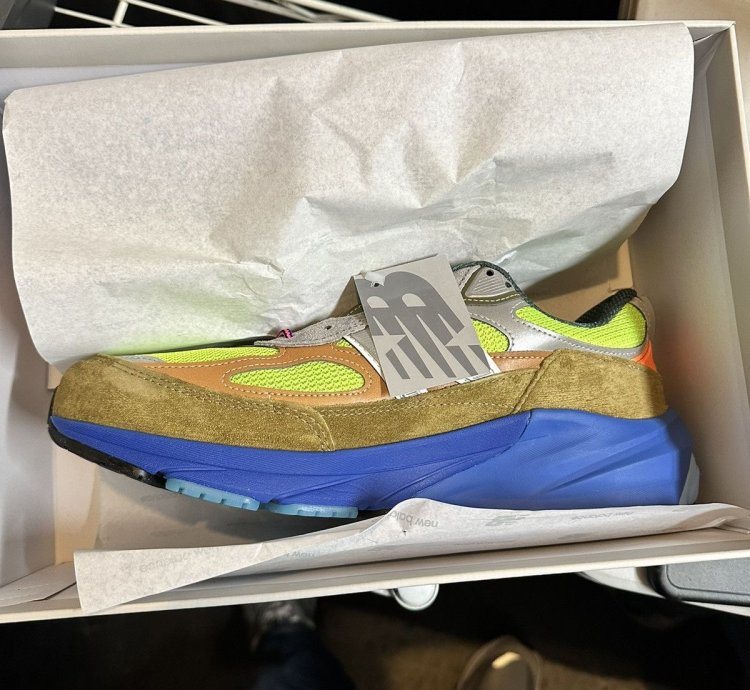 Baklava New Balance 990v6