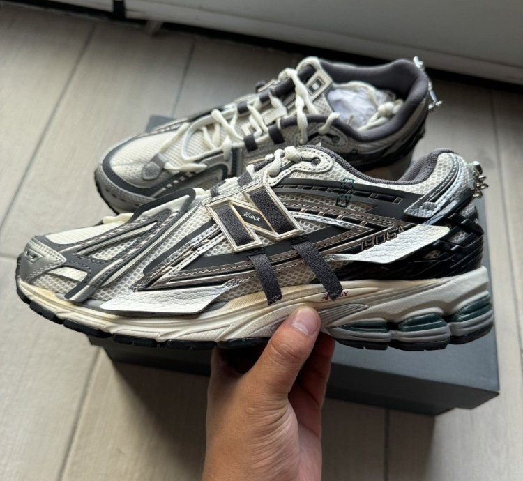 Basketcase Gallery New Balance 1906a