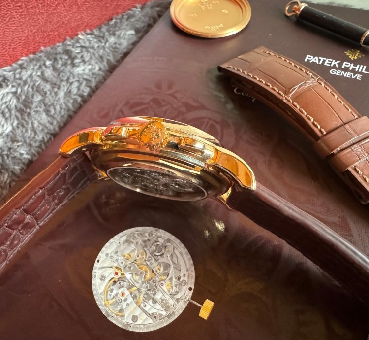 Patek Philippe Perpetual Calendar Chronograph Full Set Box And Papers Second Owner 2022 Full Service