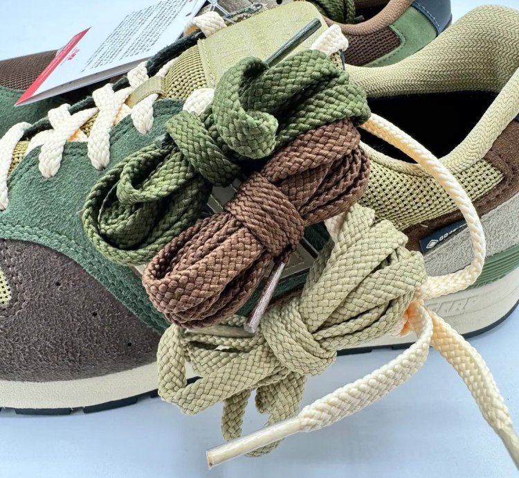 Beams New Balance 996 Mismatch Gore-tex
