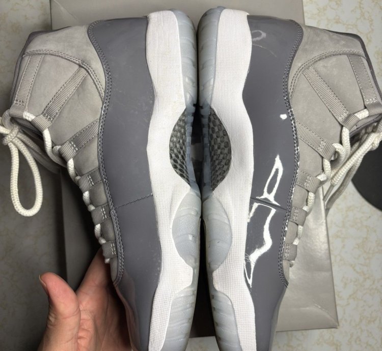Jordan Retro 11 Cool Grey