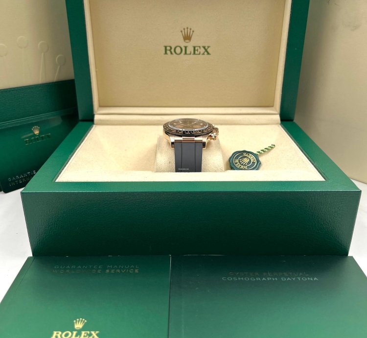 Rolex Daytona Rose Gold Oysterflex Black Dial 116515ln Box Papers 2023