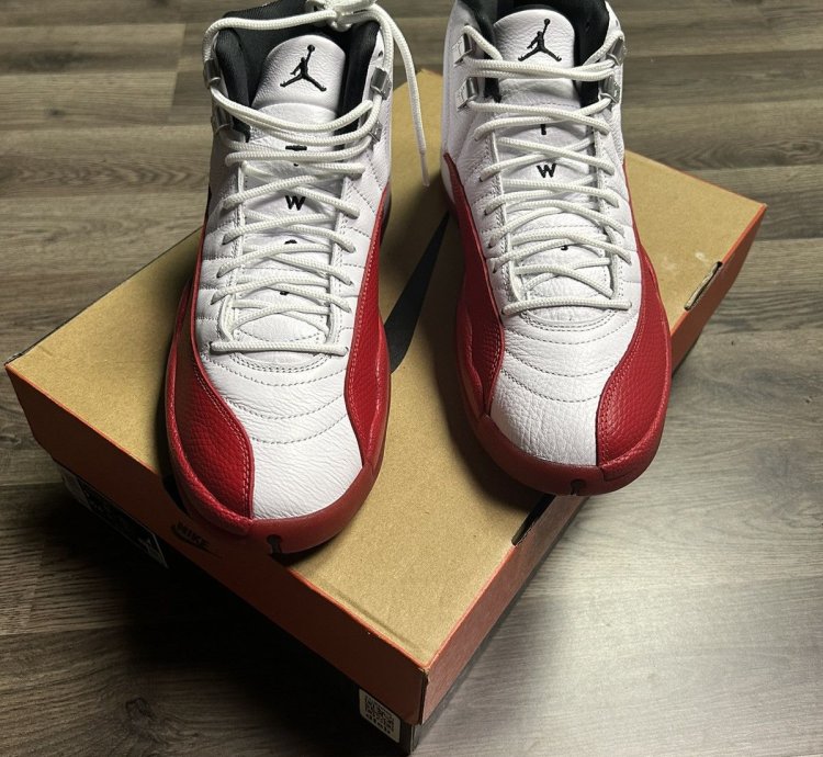 Jordan Retro 12 Cherry